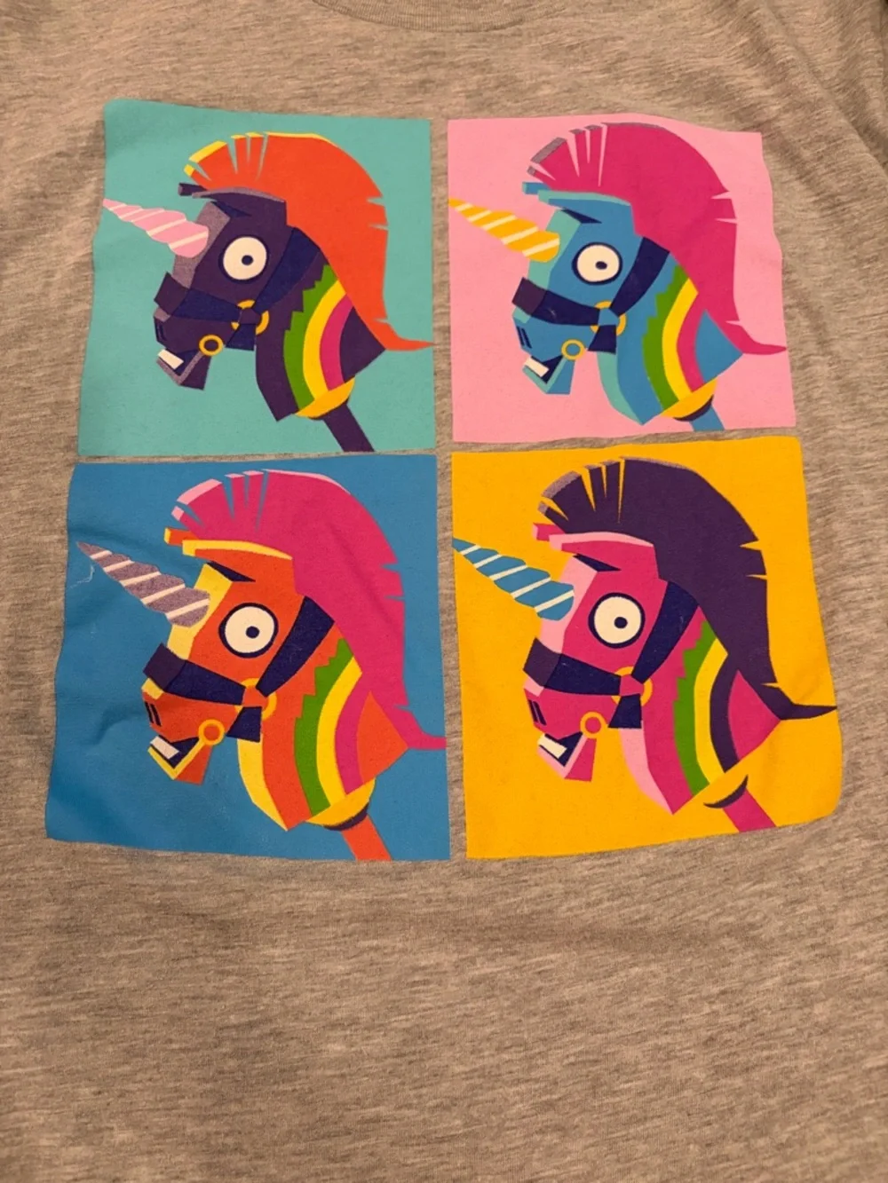 Fortnite Loot Llama Pop Art Graphic Tee Youth 18/20 - Picture 3 of 4